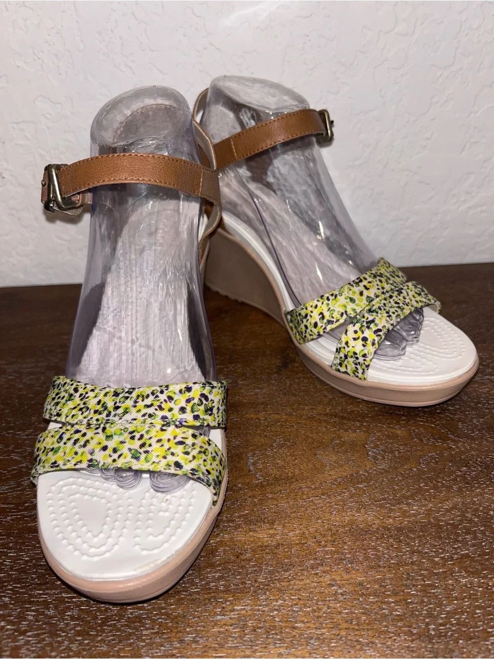 CROCS Leigh II Ankle Strap Wedge Sandal Shoes